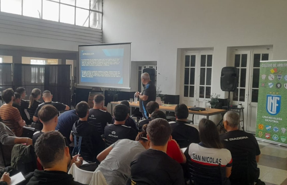 El Consejo Federal realizó una capacitación para árbitros de Futsal en la Liga Nicoleña de Fútbol