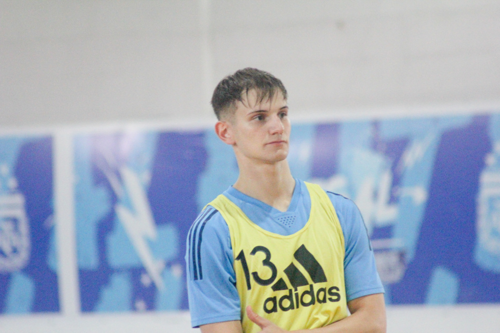 Futsal: ensayo formal entre las categorías Mayor y Sub 20 en la previa del viaje