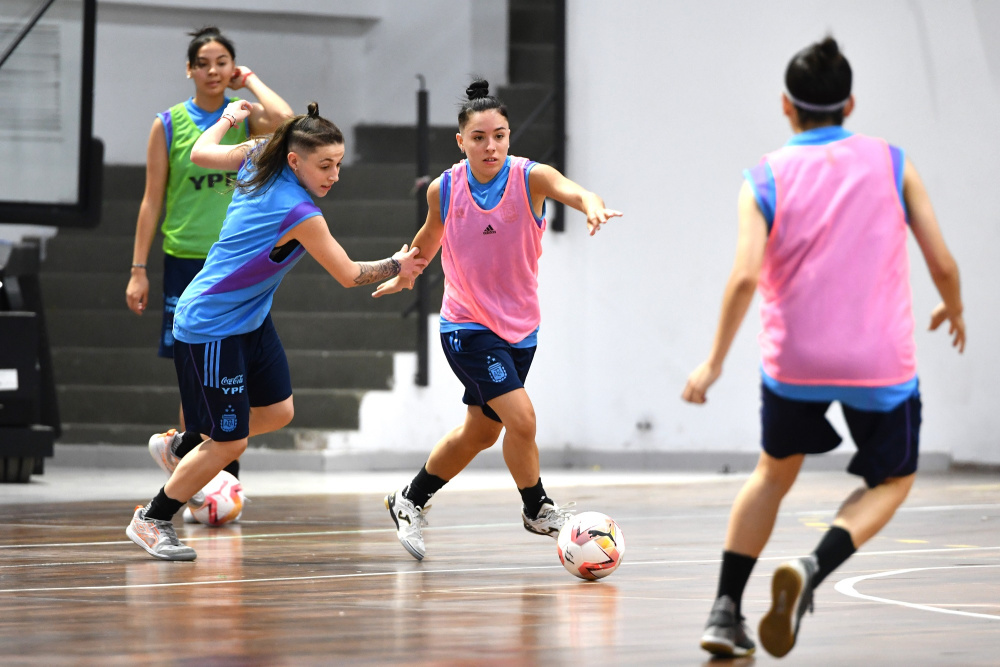 La Selección se entrenó en el Estadio del COP y fue el último entrenamiento antes del debut en el Sudamericano