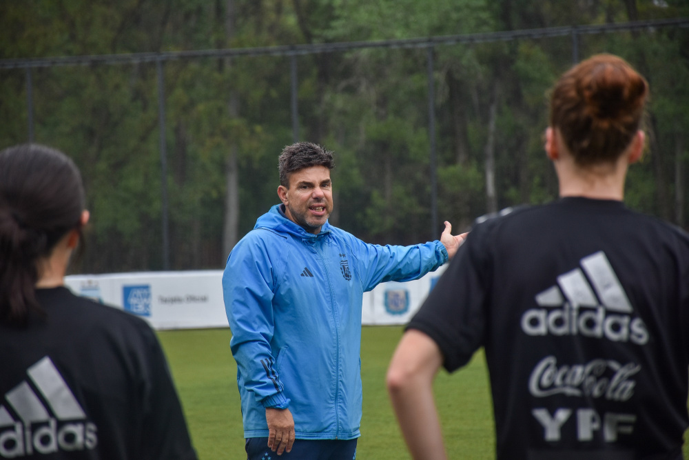 En Ezeiza, la Sub 17 Femenina realizó un ensayo futbolístico ante San Lorenzo
