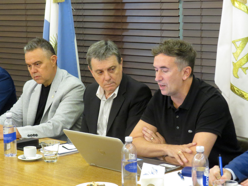 Reunión técnica para la final del Reducido entre Gimnasia de Mendoza y San Martín de San Juan