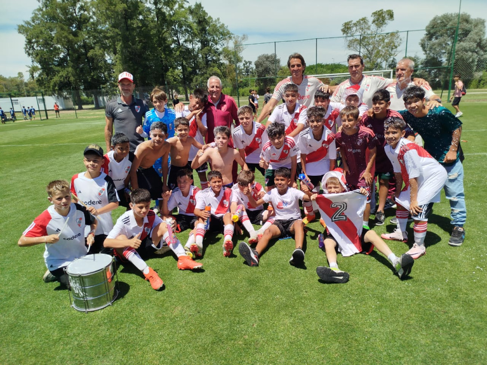 Los campeones del Fútbol Infantil