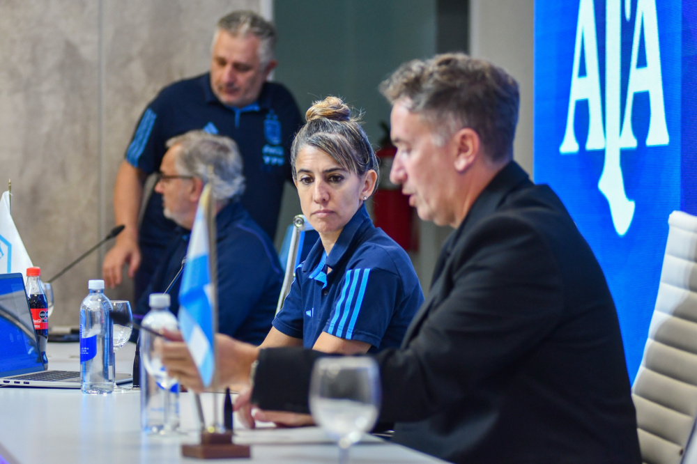 Reuniones arbitrales con los clubes de Primera Nacional y Primera División Femenina