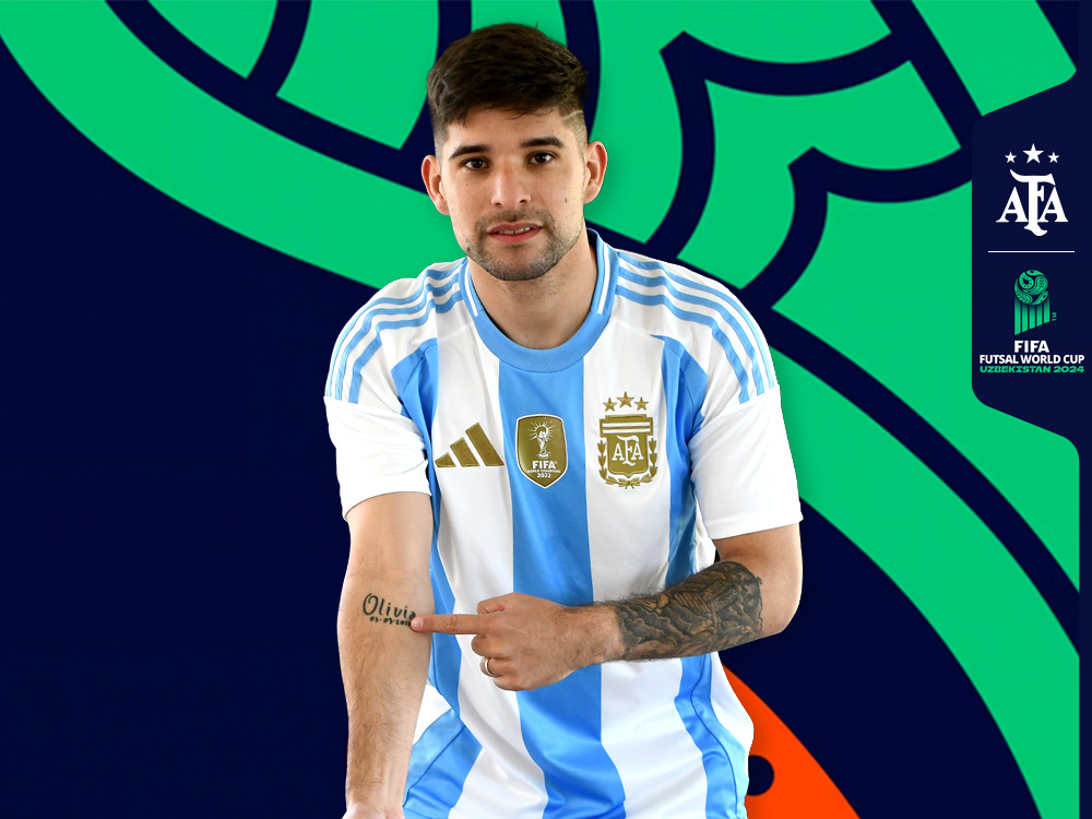 Ángel Claudino: "Trabajamos duro para el Mundial, pero también lo disfrutamos, tenemos un muy buen grupo"